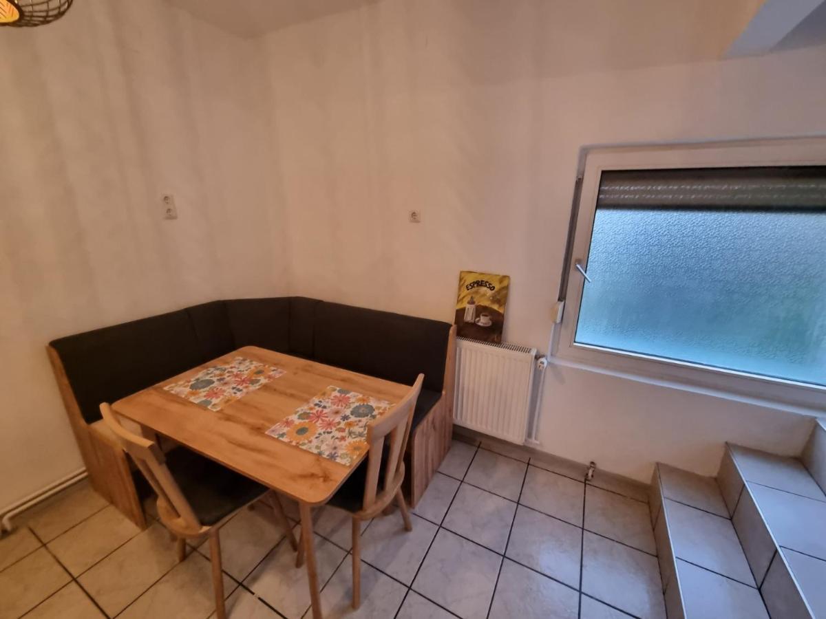 Pension Donaublick Grein 2 In Stifterstrasse 19A Exteriör bild